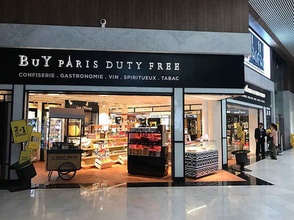 Shops and Duty Free at Paris Charles De Gaulle Airport